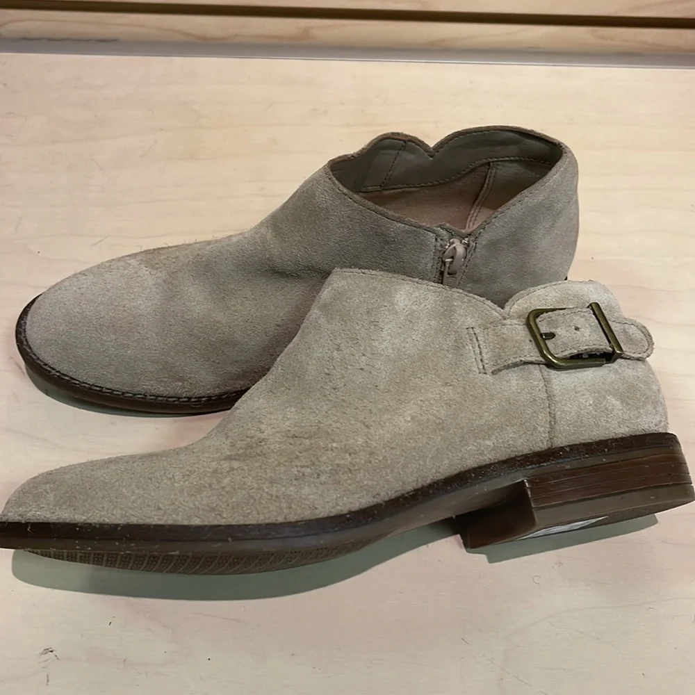 Clarks brand new